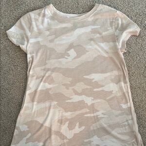 Athleta Beige Camouflage Tee XS